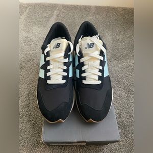 New Balance Women’s 237 Sneaker